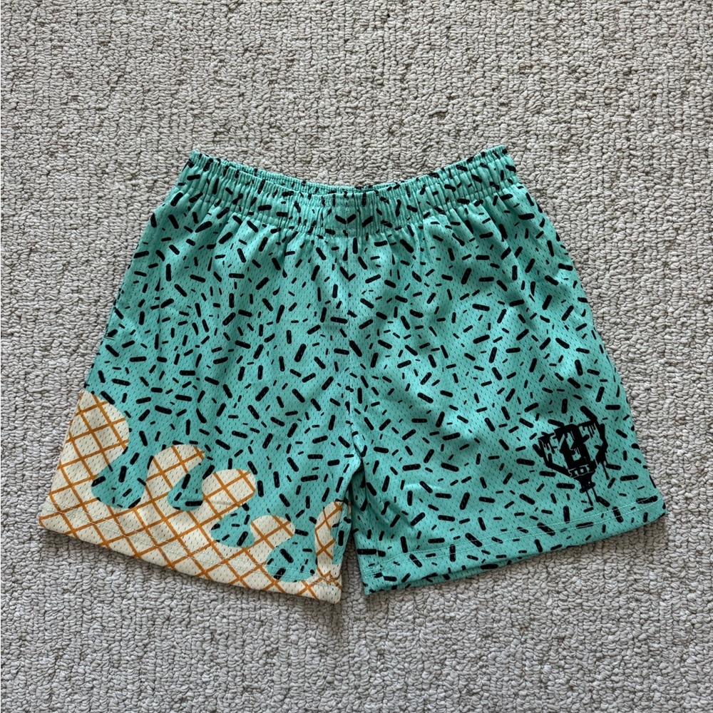 Baseball Lifestyle 101 Kids Youth M ice cream shorts, excellent condition!
